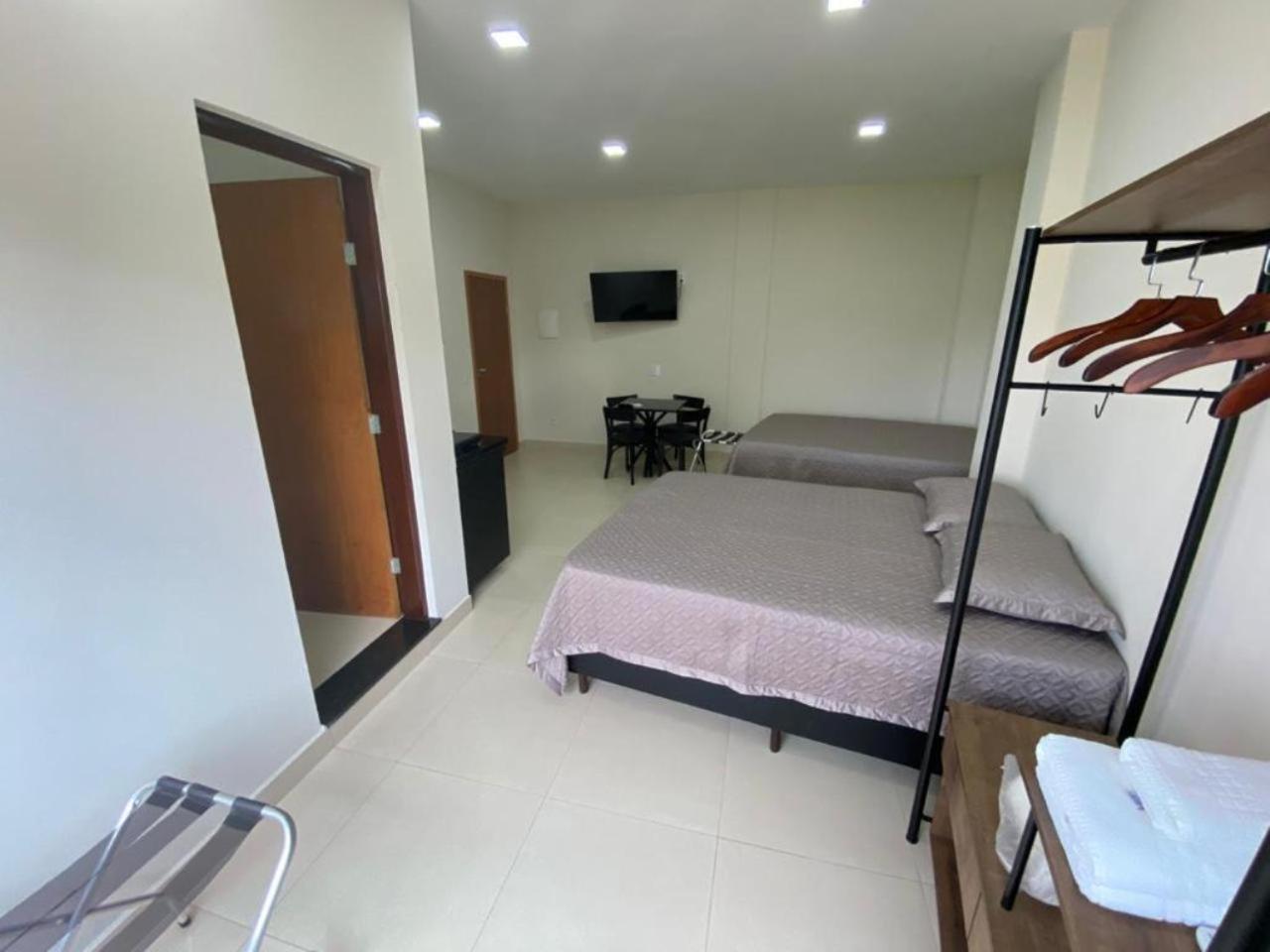 Hotel Amsterdam Suítes Holambra Habitación foto